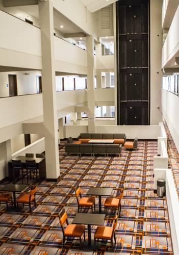 H I Express & Suites San Antonio Medical-Six Flags Εξωτερικό φωτογραφία